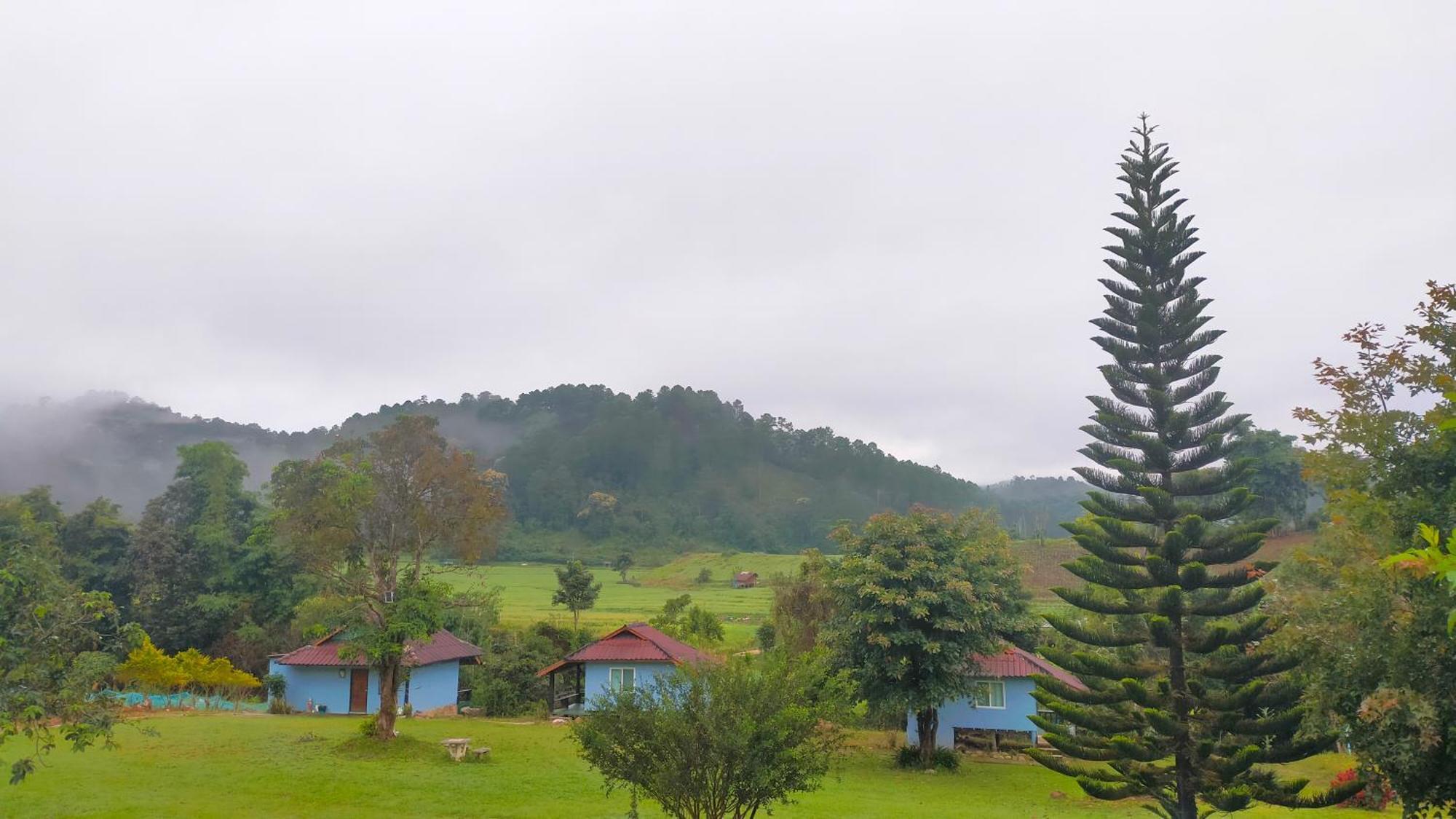 Mong Homestay Resort Pang Ung Екстериор снимка